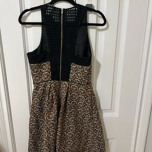 Barely worn, cute floral H&M dress size 6.